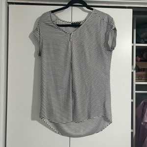 Express M shirt with zipper